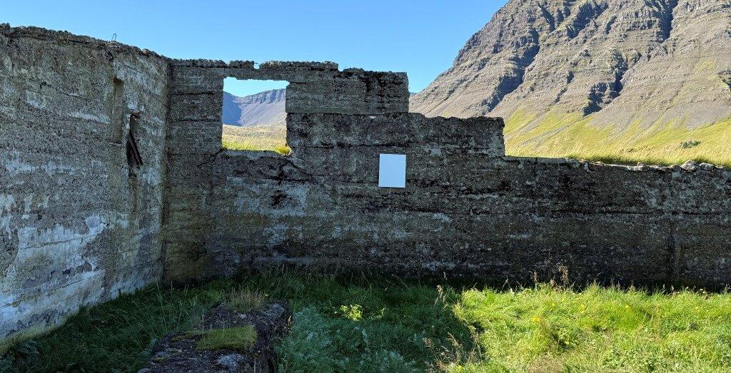 Leiðsögn á íslensku táknmáli | Karin Sander: 1957–2057